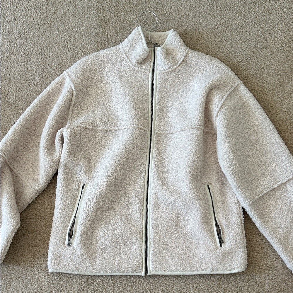 Vince cream shearling jacket xs